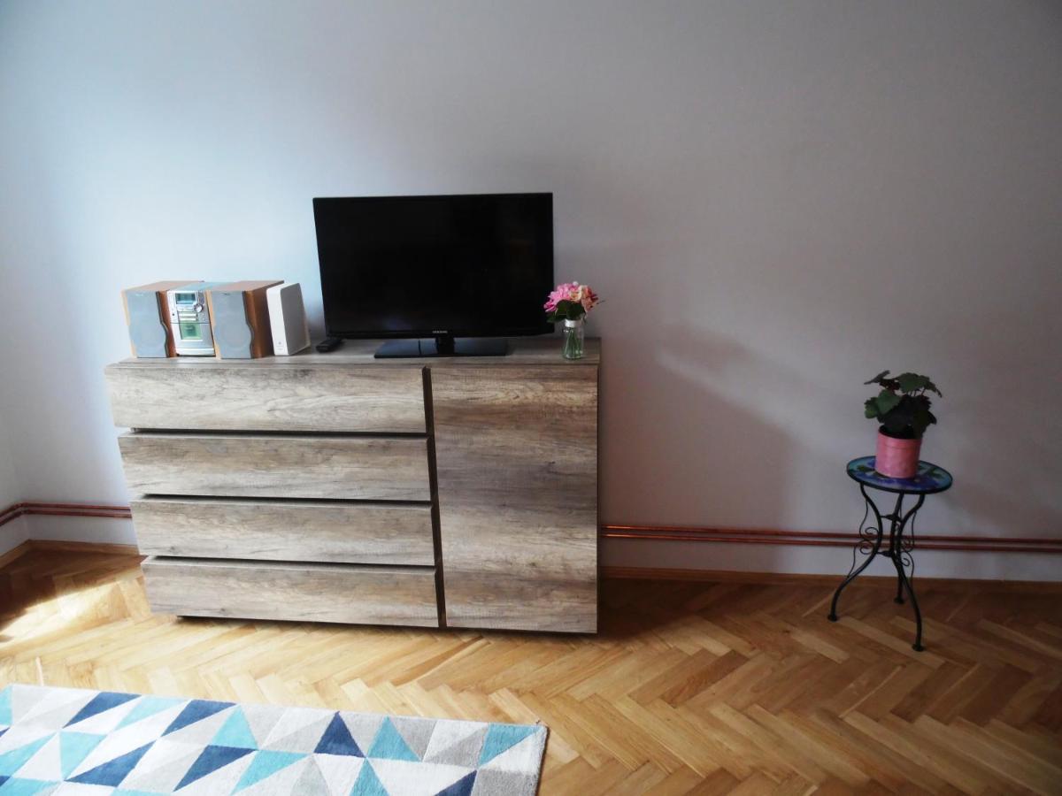 Apartament Orchidea Krasków Exterior foto